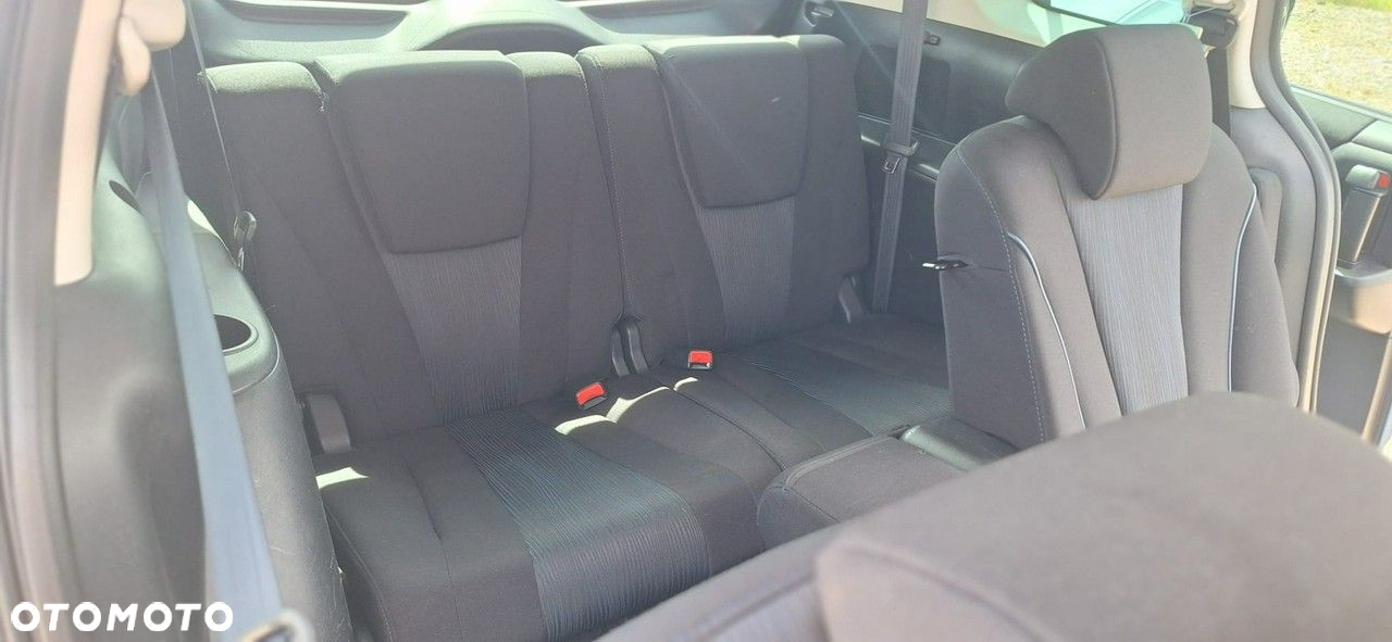 Mazda 5 - 19