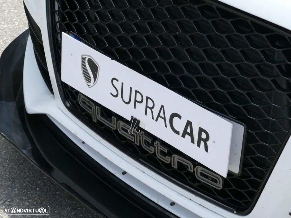 Audi TT RS Coupé - 13