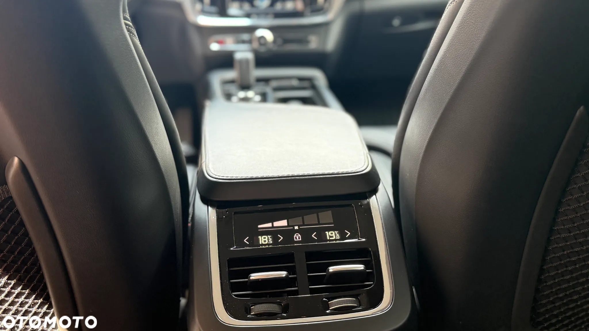 Volvo V90 Cross Country B5 D AWD Geartronic Pro - 23
