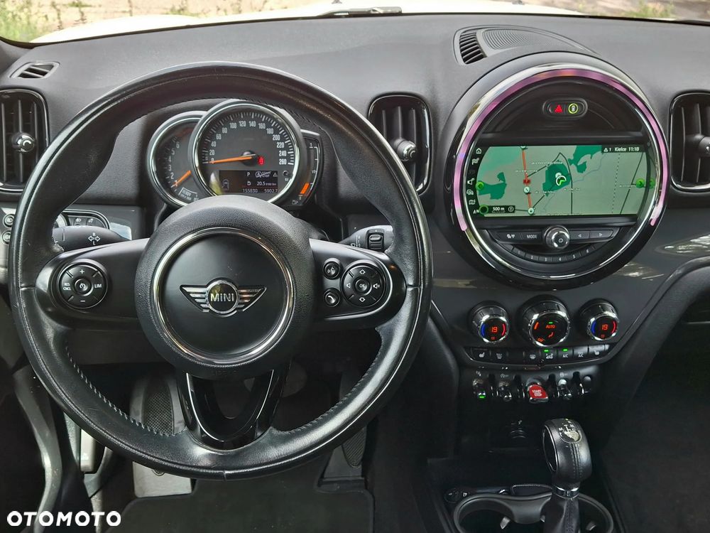 MINI Countryman Cooper ALL4 Classic Trim - 32