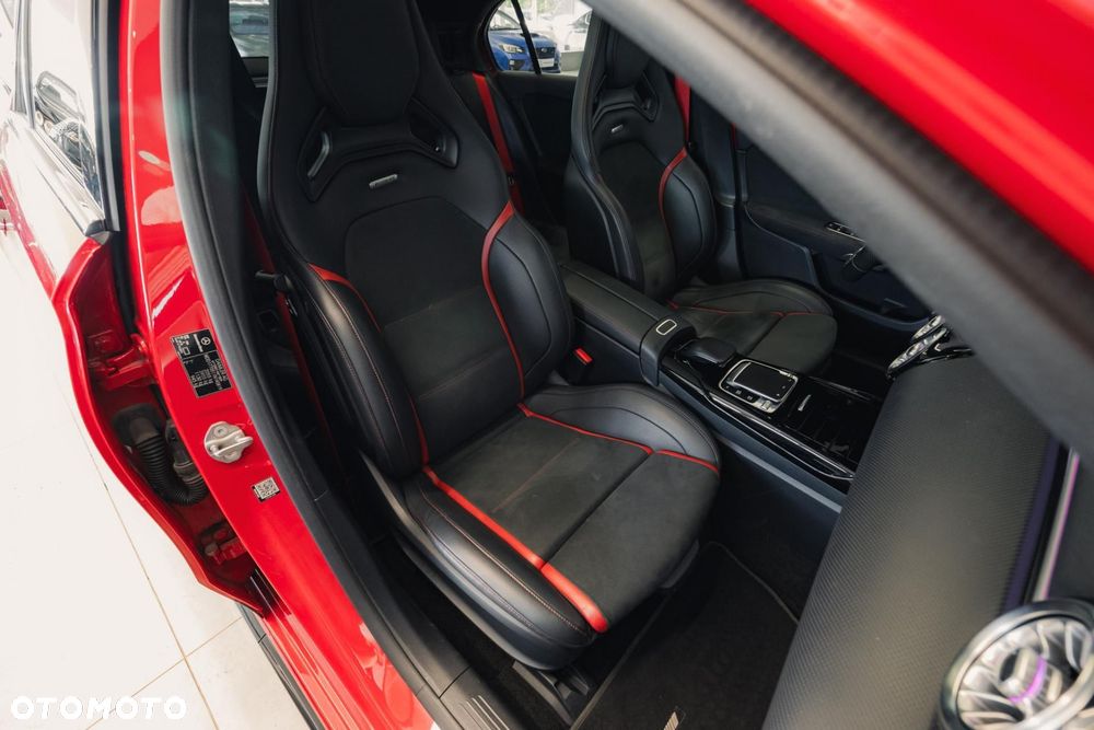 Mercedes-Benz Klasa A 35 AMG 4-Matic 7G-DCT - 16