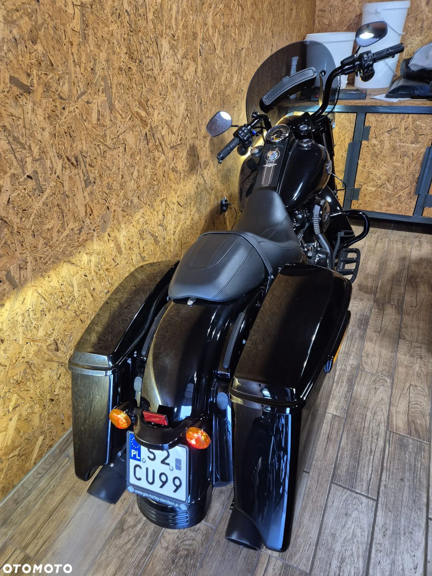 Harley-Davidson Touring Road King - 4