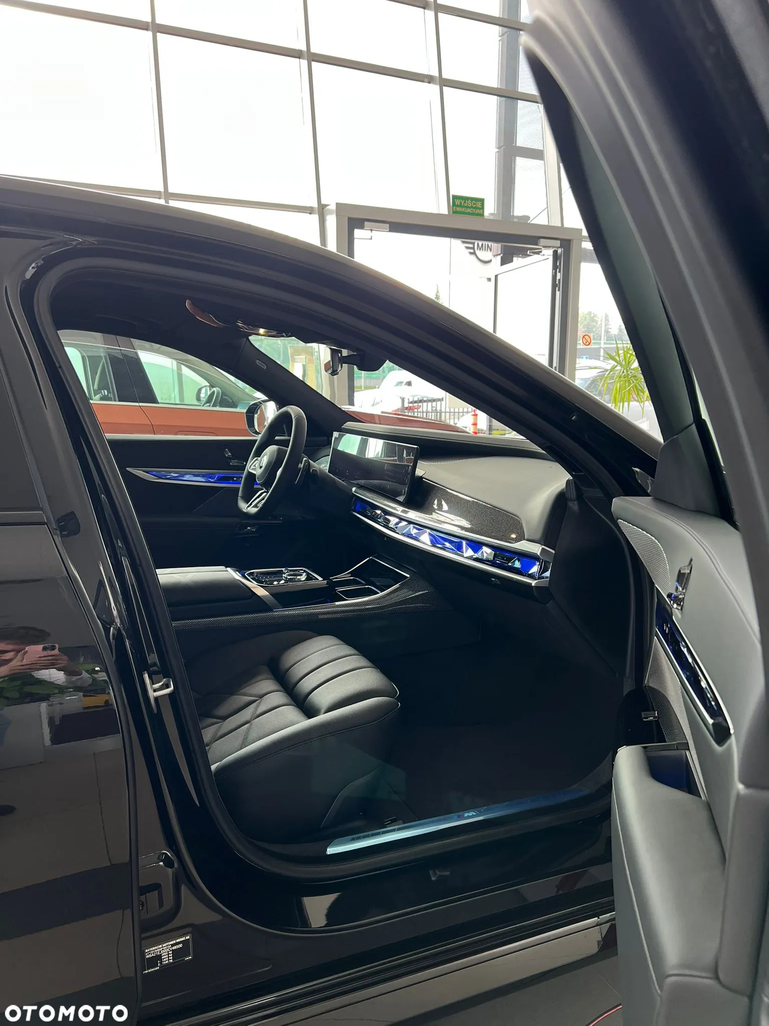BMW Seria 7 - 13