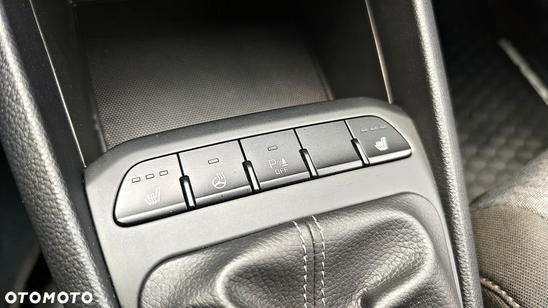 Kia Stonic - 17
