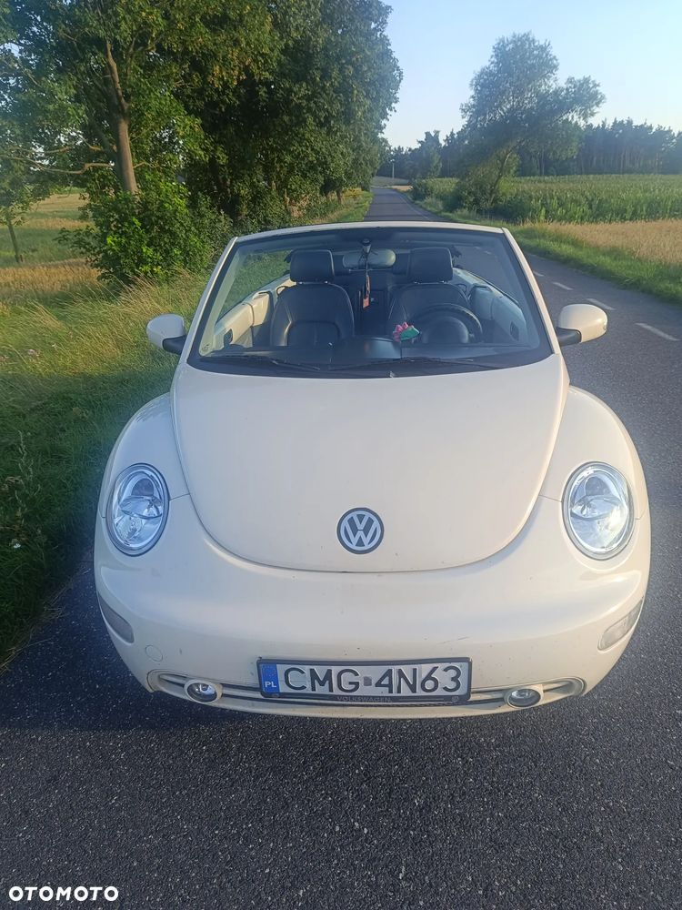 Volkswagen New Beetle - 1