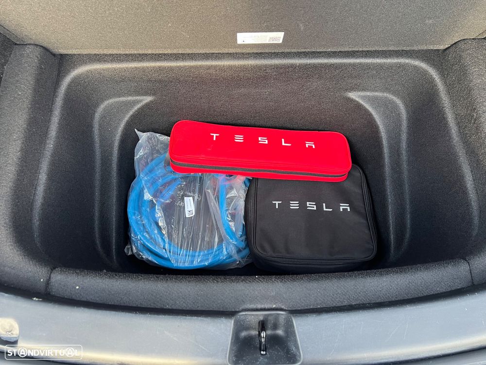 Tesla Model Y Standard - 15