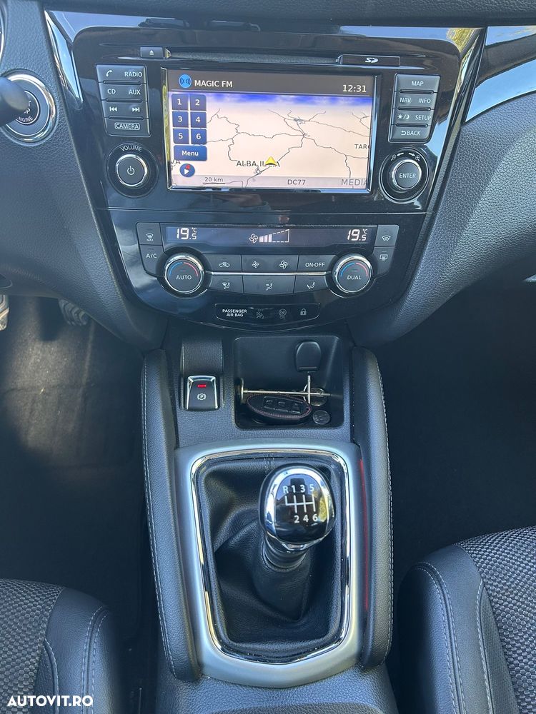 Nissan Qashqai 1.2 DIG-T Start/Stop Tekna - 13