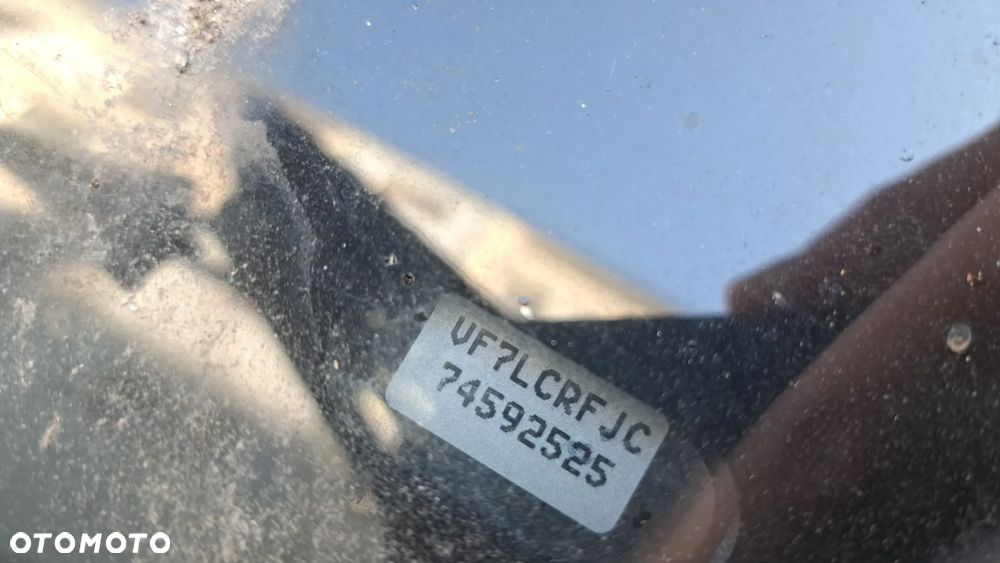 Citroën C4 2.0 16V Exclusive - 13