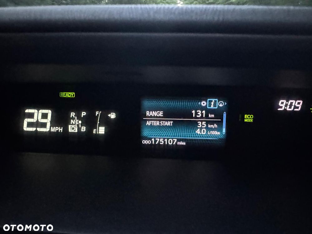 Toyota Prius+ Hybrid 135 Prestige - 12
