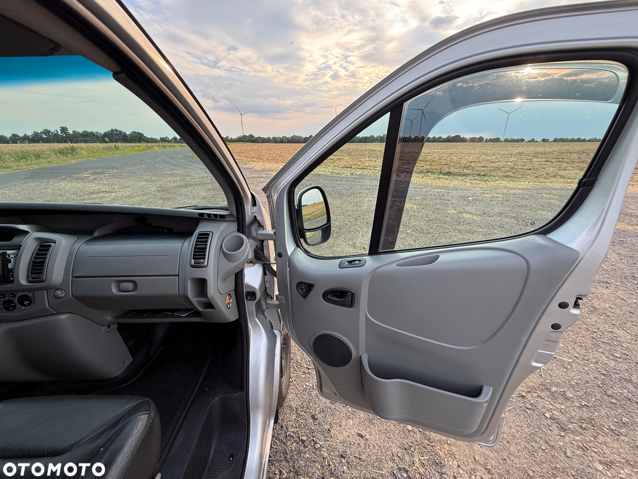 Opel Vivaro - 13