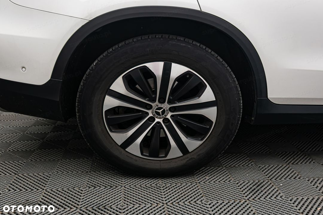 Mercedes-Benz GLC 200 d 4-Matic - 32