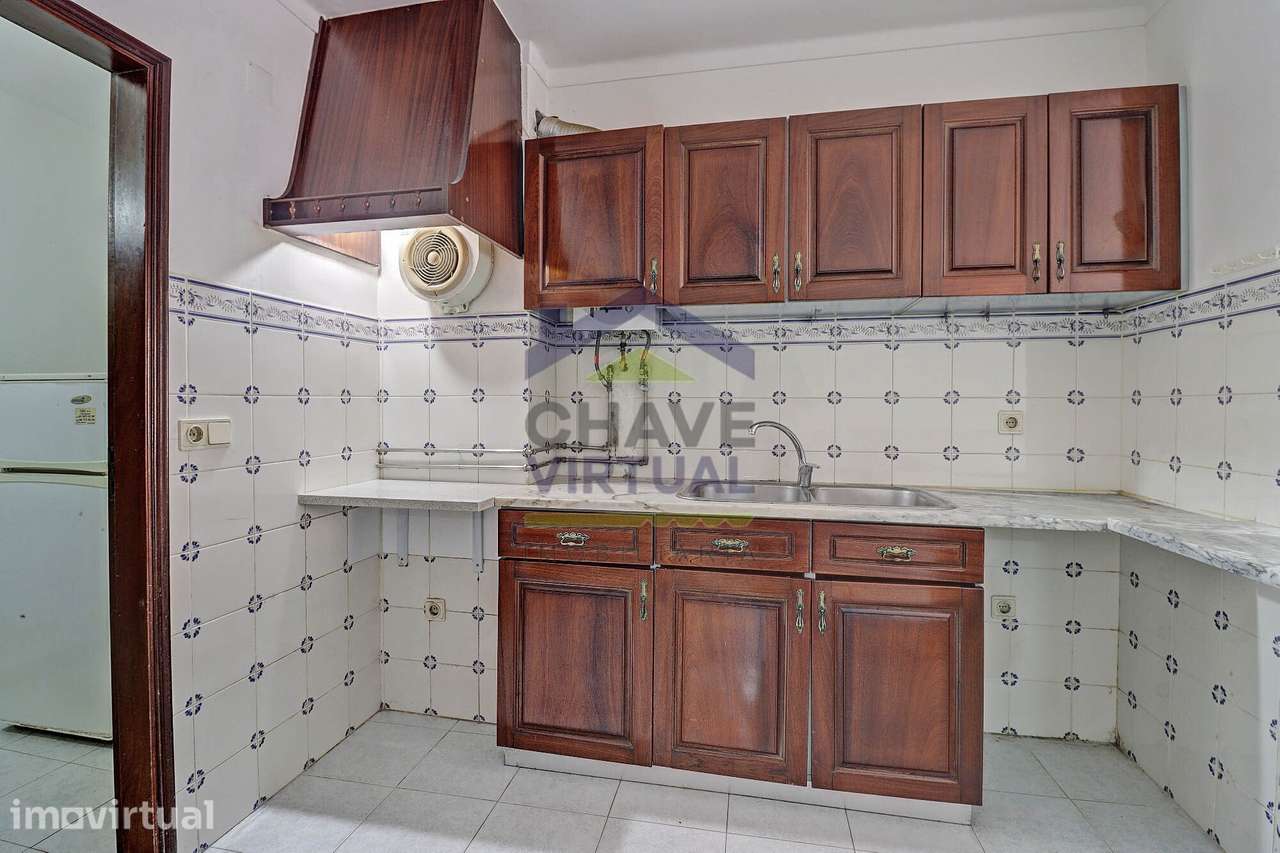 Apartamento T1 com Garagem junto à Praia - Areia Branca - Lourinhã - Grande imagem: 3/18