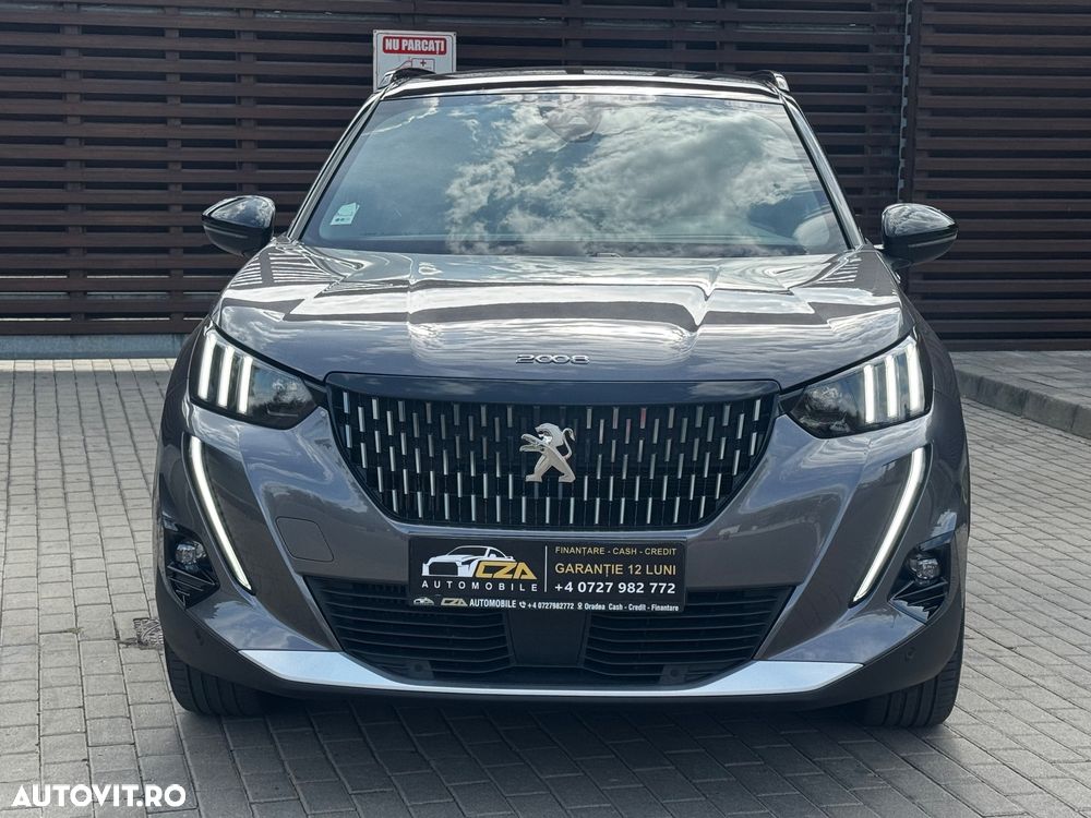 Peugeot 2008 PureTech 130 EAT8 GT - 2