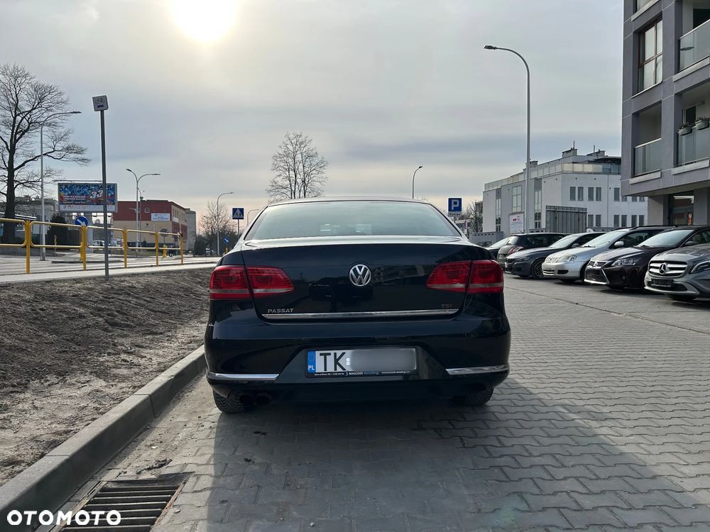 Volkswagen Passat 1.8 TSI Comfortline - 5