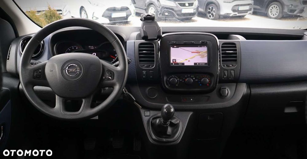 Opel Vivaro - 13