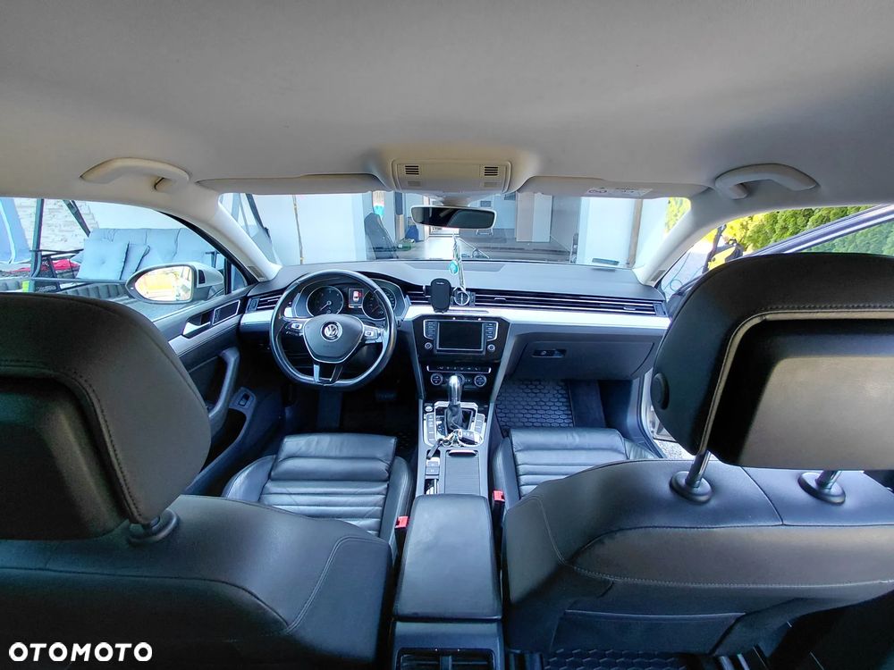Volkswagen Passat 2.0 TDI (BlueMotion Technology) DSG Comfortline - 15