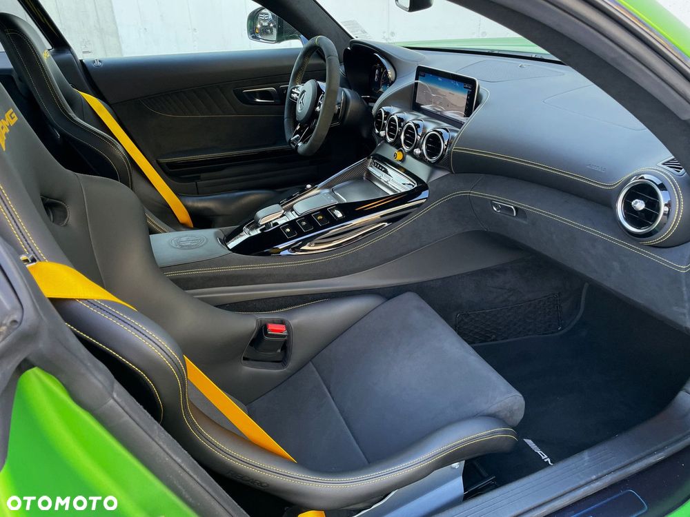 Mercedes-Benz AMG GT - 9