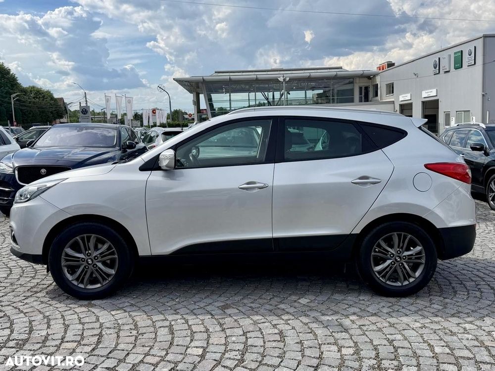Hyundai ix35 2.0 CRDI 4WD Automatik Style - 23
