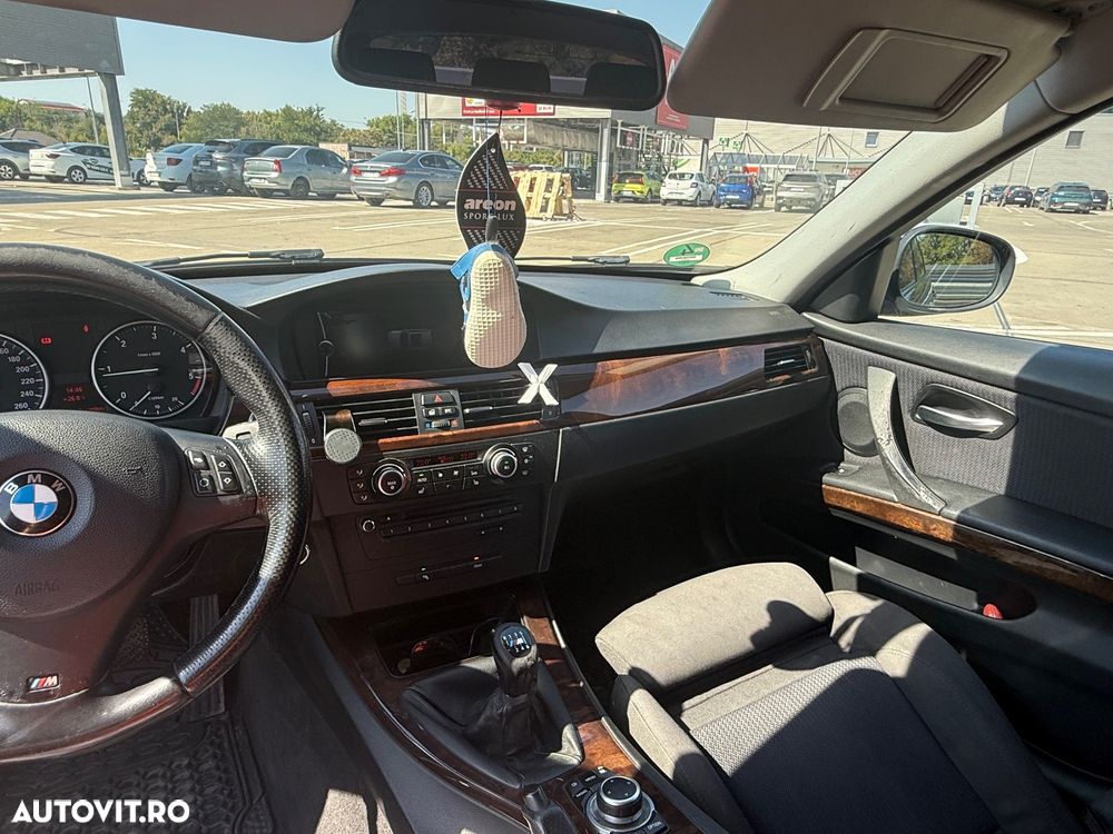 BMW Seria 3 318d - 5