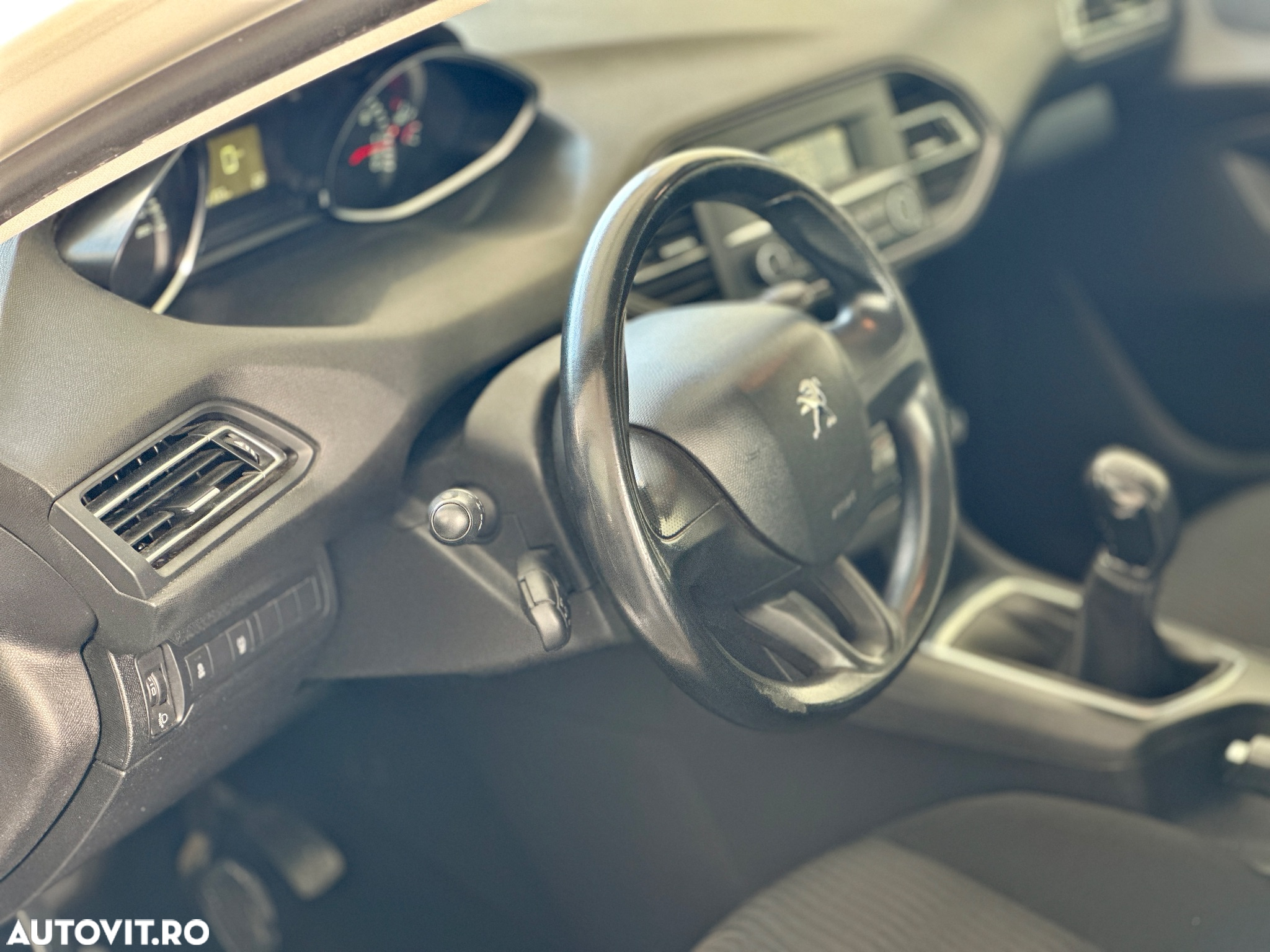 Peugeot 308 1.2 VTi Active - 9