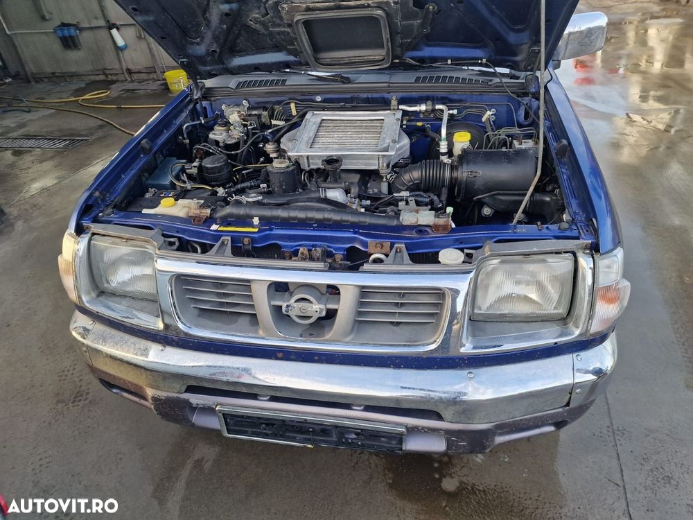 Dezmembram Nissan Navara D22 1998 2.5tdi 4x4 - 5