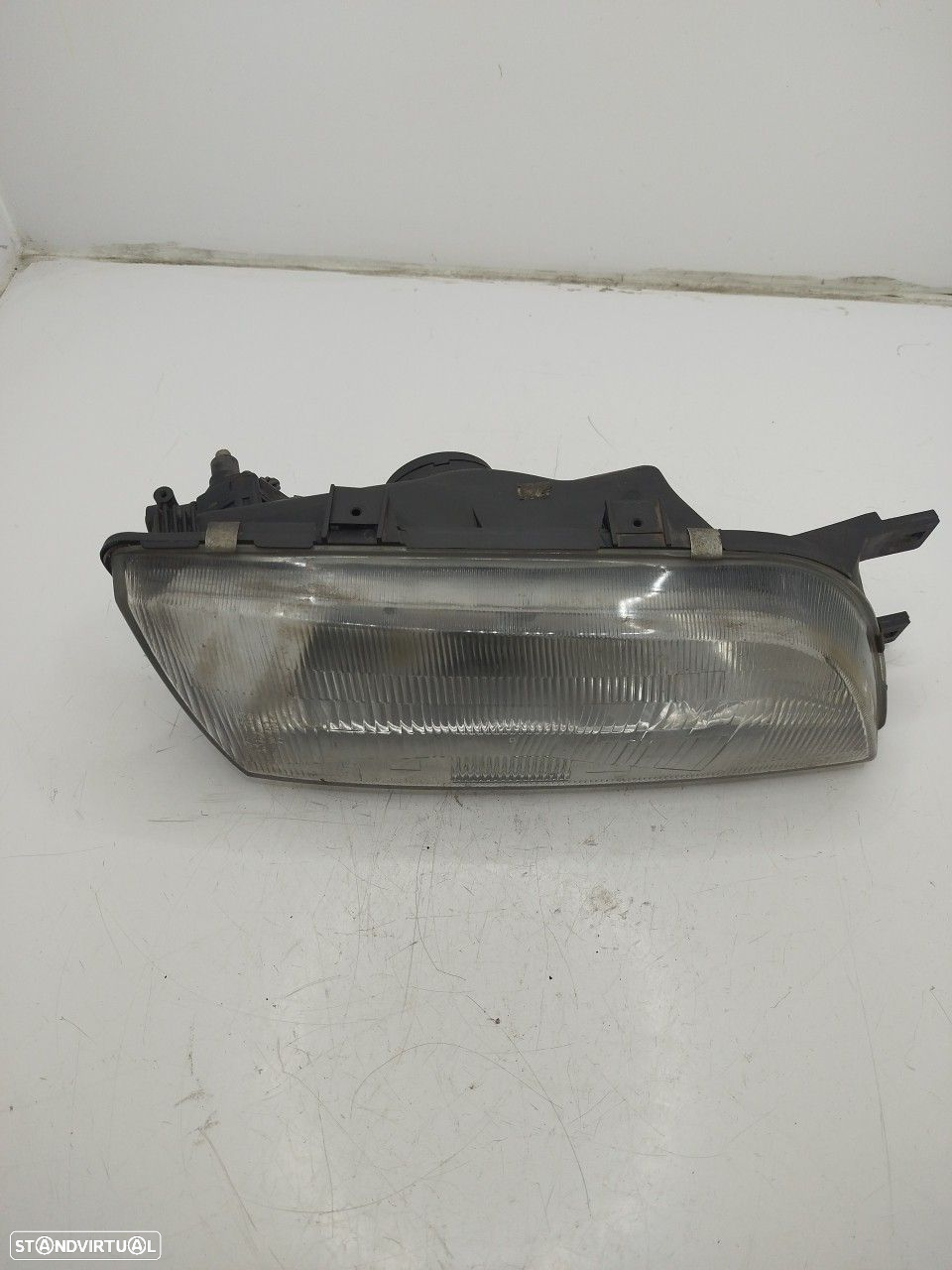 Farol/ Otica Dianteiro Dto Nissan Almera I Hatchback (N15) - 2