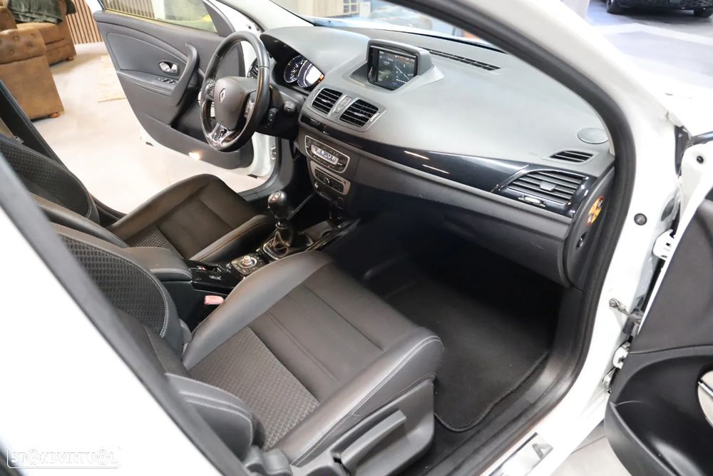 Renault Mégane Sport Tourer ENERGY dCi 130 BOSE EDITION - 8