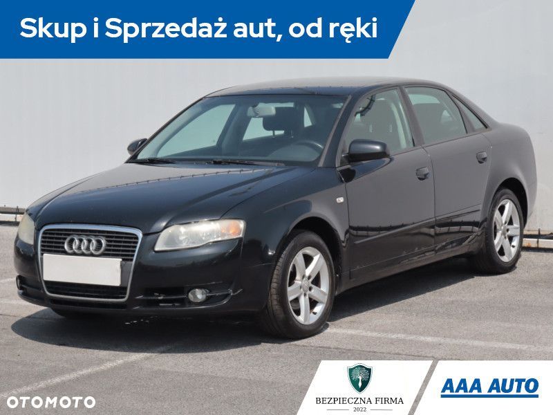 Audi A4 Limousine - 3