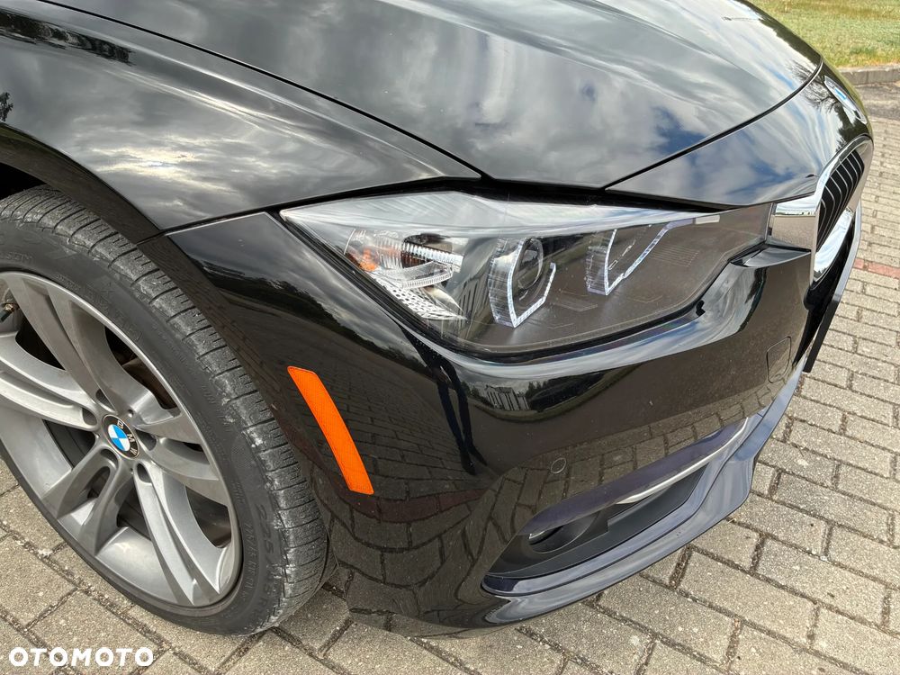 BMW Seria 3 330i Sport Line - 14