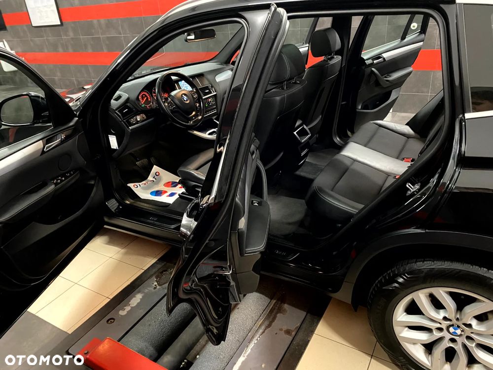 BMW X3 sDrive18d Advantage - 18