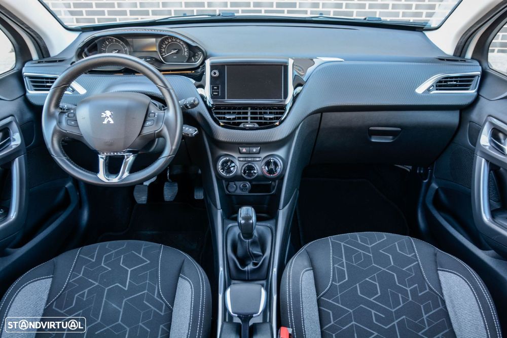 Peugeot 2008 1.5 BlueHDi Signature - 7