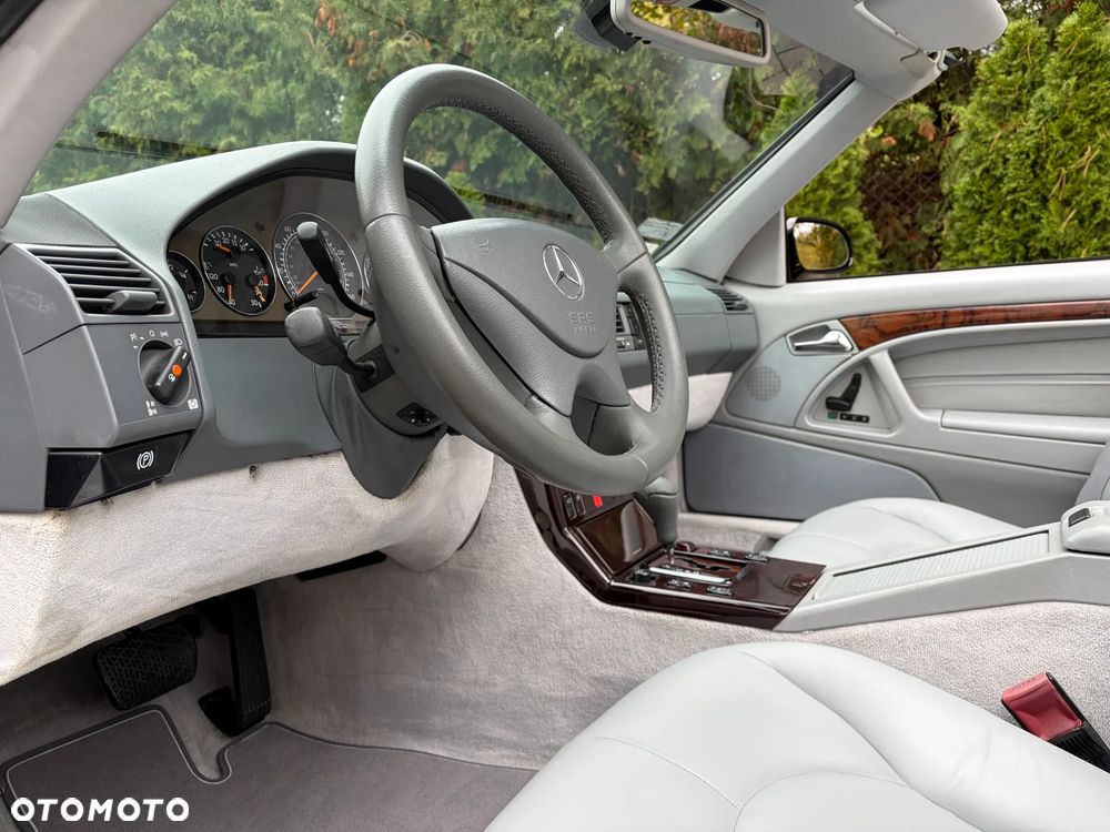 Mercedes-Benz SL 500 - 16