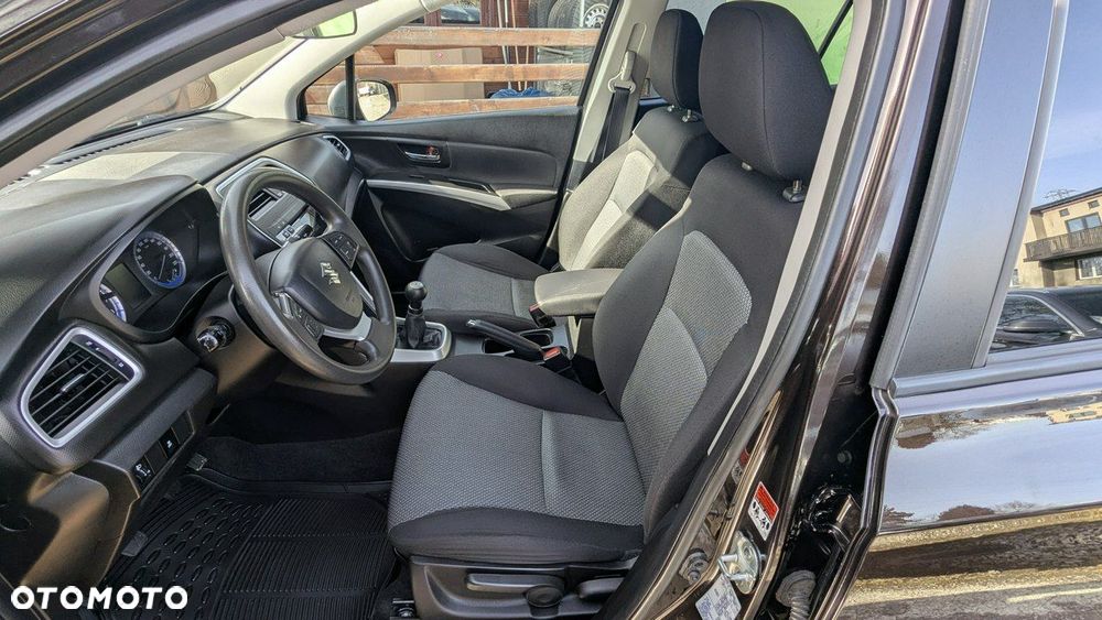 Suzuki SX4 S-Cross - 12