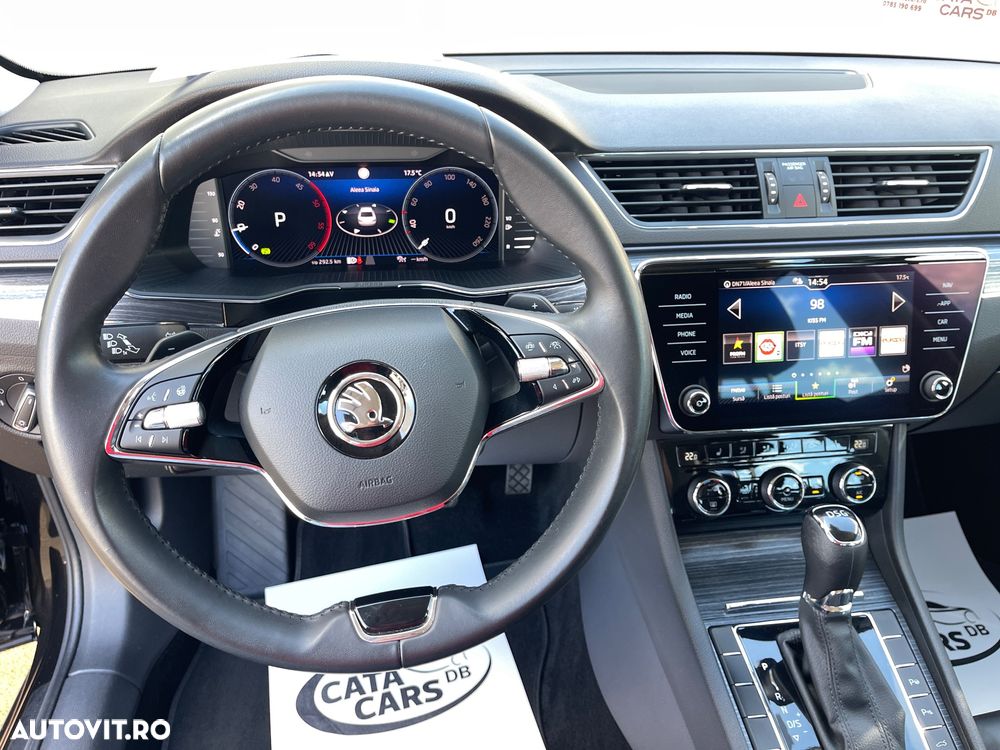 Skoda Superb 2.0 TDI DSG Premium Edition - 37