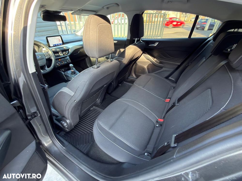 Ford Focus 1.0 EcoBoost Hybrid COOL&CONNECT - 10