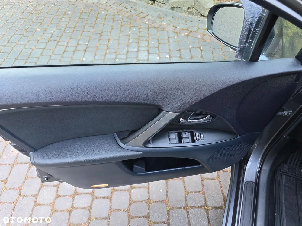 Toyota Avensis 2.0 D-4D Edition - 15
