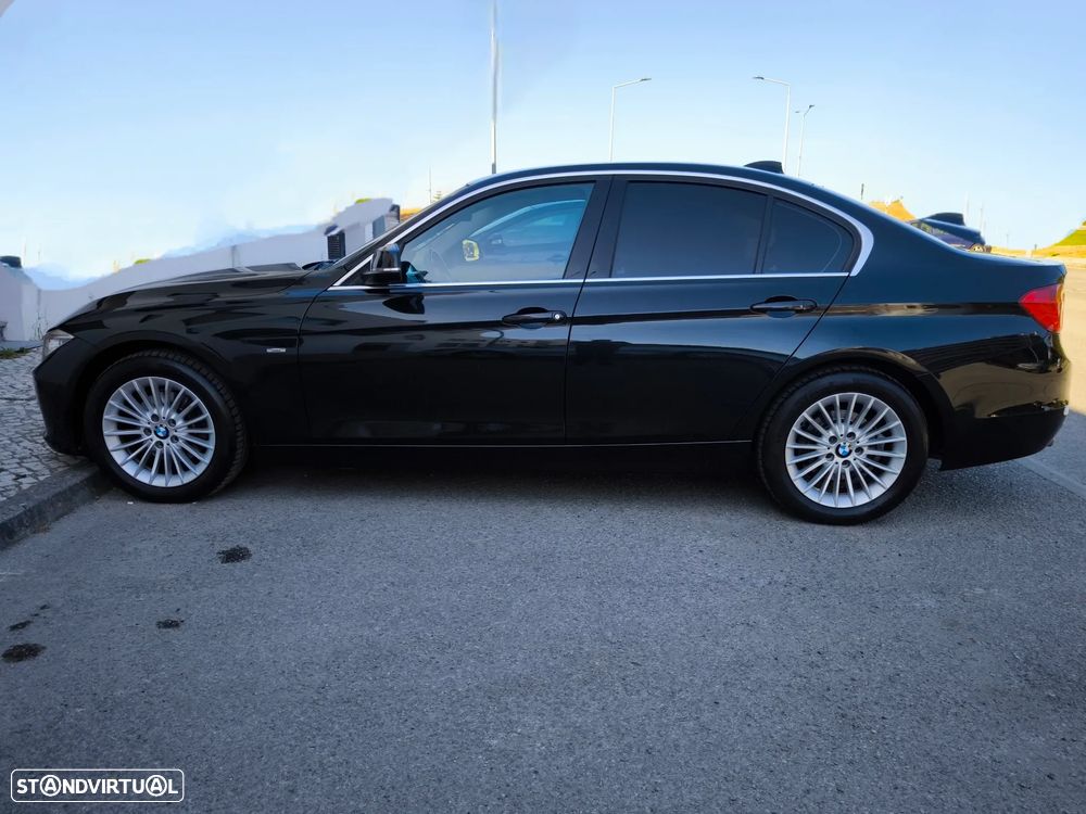 BMW 320 d Auto Line Luxury - 22