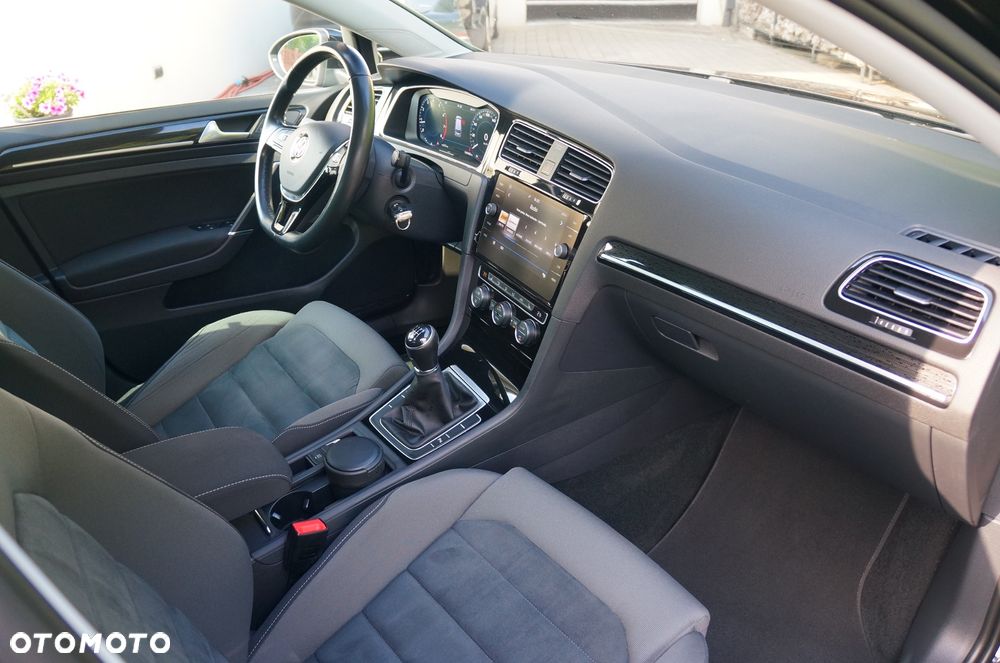 Volkswagen Golf 1.4 TSI BMT Highline - 26