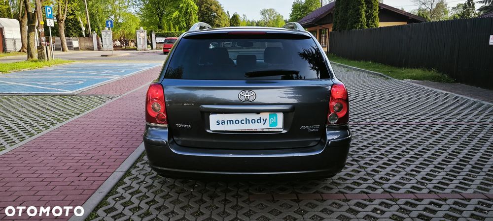 Toyota Avensis 2.2 D-4D Sol Plus - 16