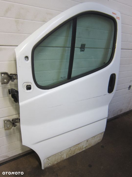 trafic-vivaro drzwi lewy przód - 4
