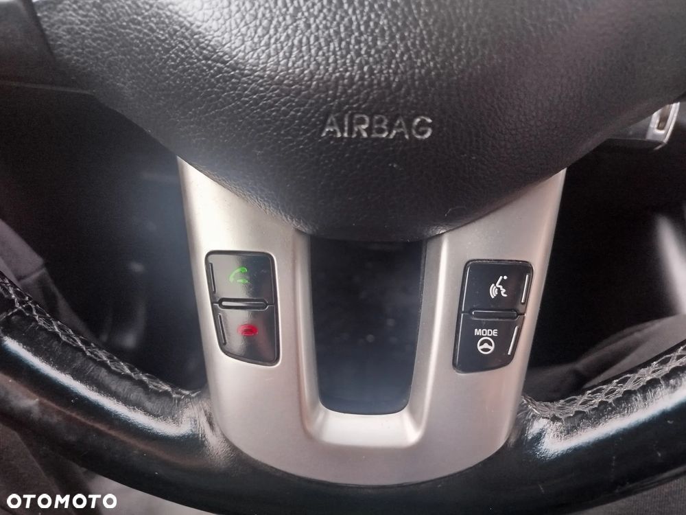 Kia Sportage 2,0 CRDI AWD Spirit - 31