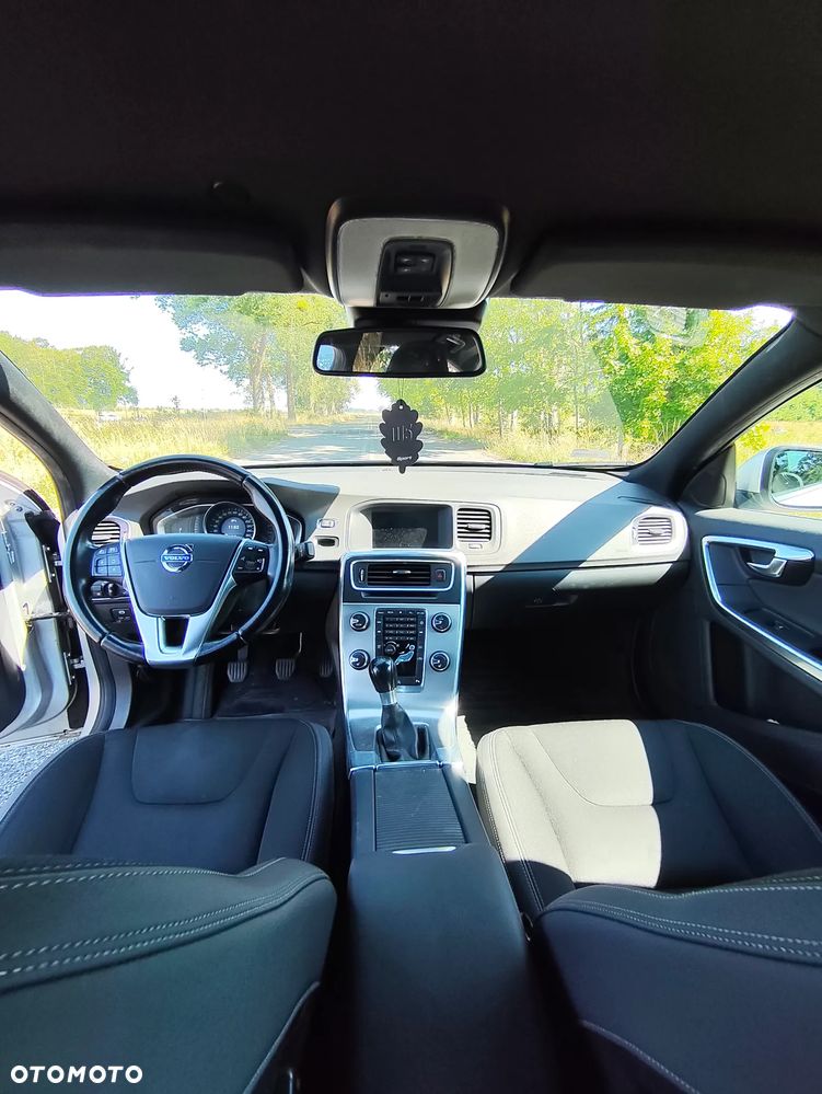 Volvo S60 D4 Edition - 11