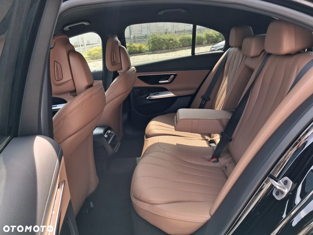 Mercedes-Benz Klasa E 200 d mHEV Avantgarde 9G-Tronic - 13