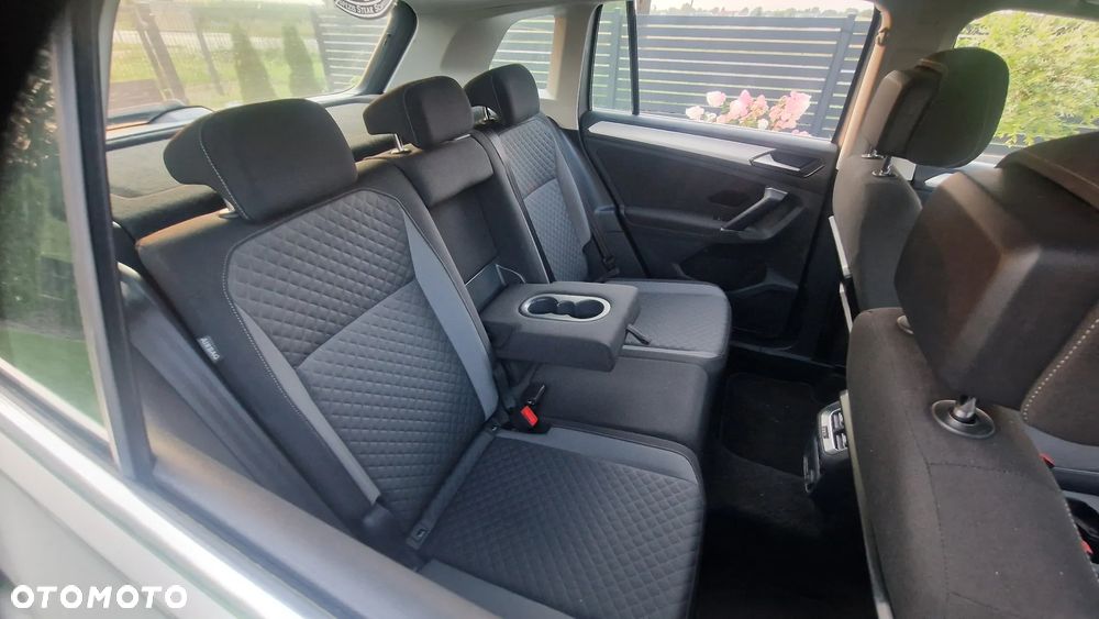 Volkswagen Tiguan - 19