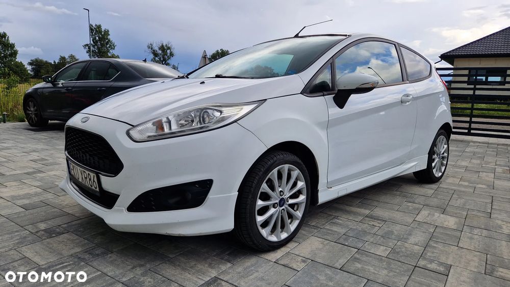 Ford Fiesta - 2
