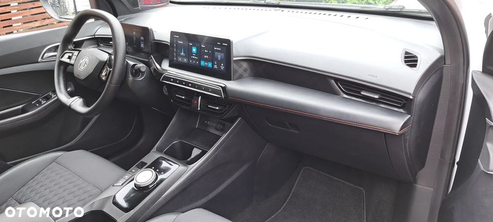 MG MG3 1.5 HEV+ Exclusive - 12