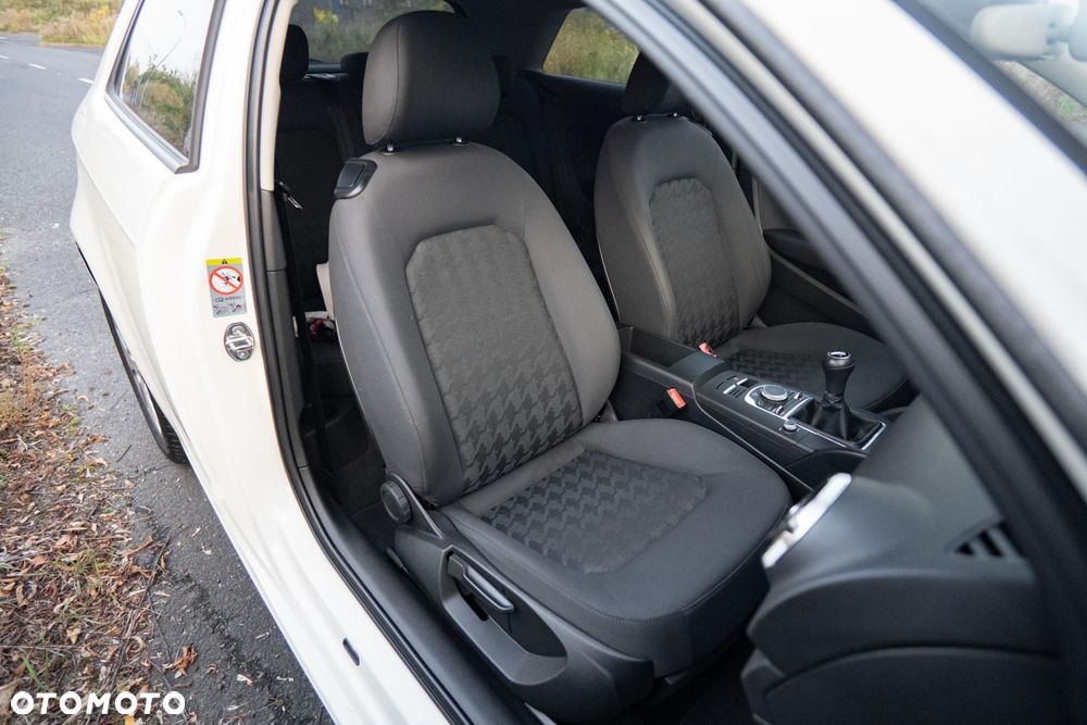 Audi A3 3-drzwiowe 1.2 TFSI Ambiente - 16