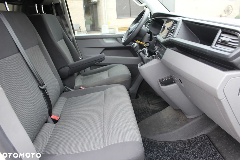 Volkswagen Transporter - 14