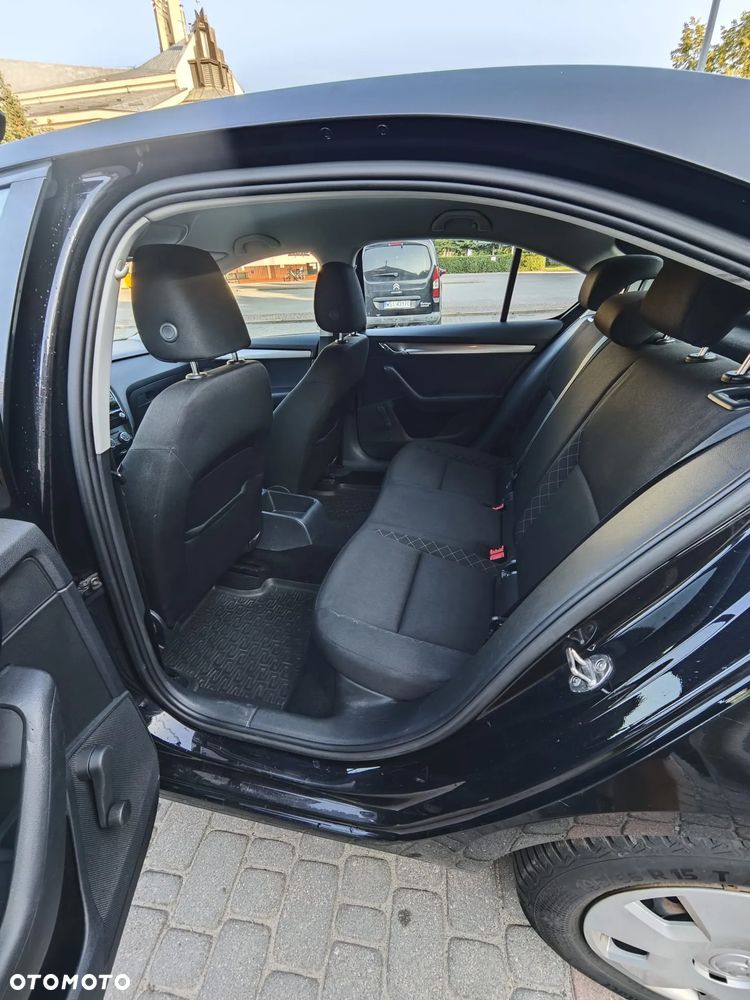 Skoda Octavia 1.6 TDI Active - 9