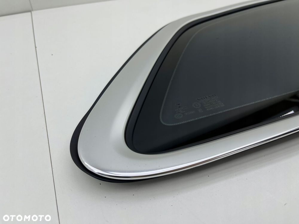 VOLVO V90 SZYBA KAROSERYJNA BOCZNA PRAWA TYŁ CHROM 2019 32219283 - 3